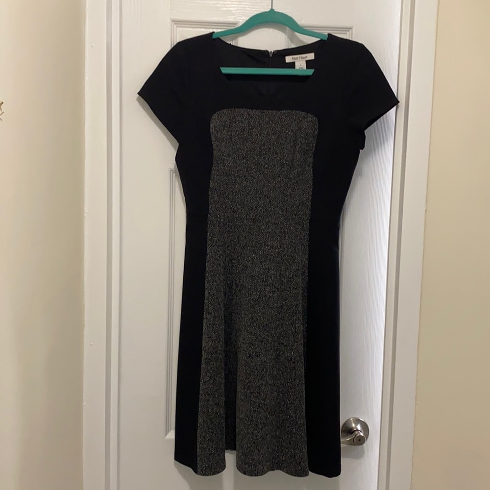 White House, Black market short sleeve dress, size 6